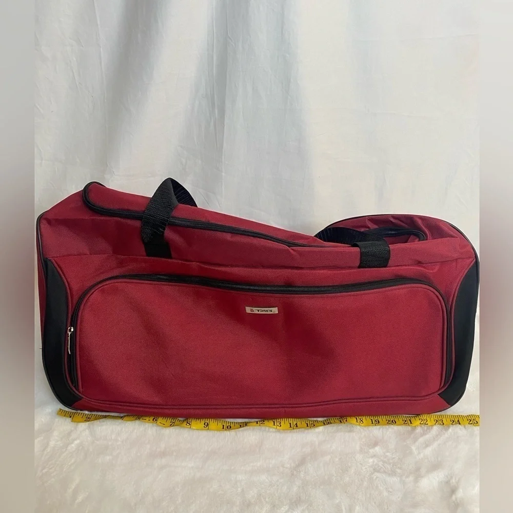 TAG red large duffel travel bag